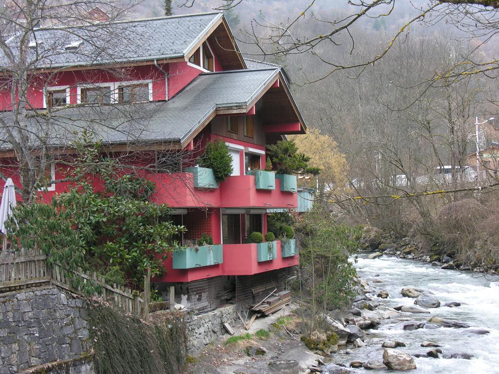 Les Nereides Studios Et Appartements Brides Les Bains Exterior photo